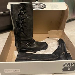 Frye Veronica strap tall black